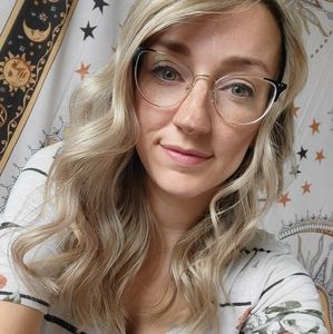 Meet your Posher, Cassie
